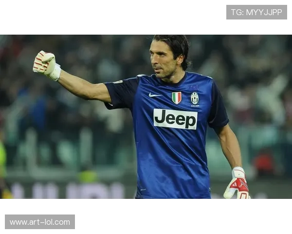 足球球星专用手机壳大揭秘明星们如何选择最炫酷的手机保护配件