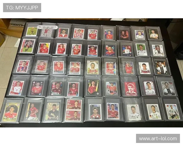 足球球星卡与百大DJ跨界联名推出全新限量版卡片引爆潮流热潮